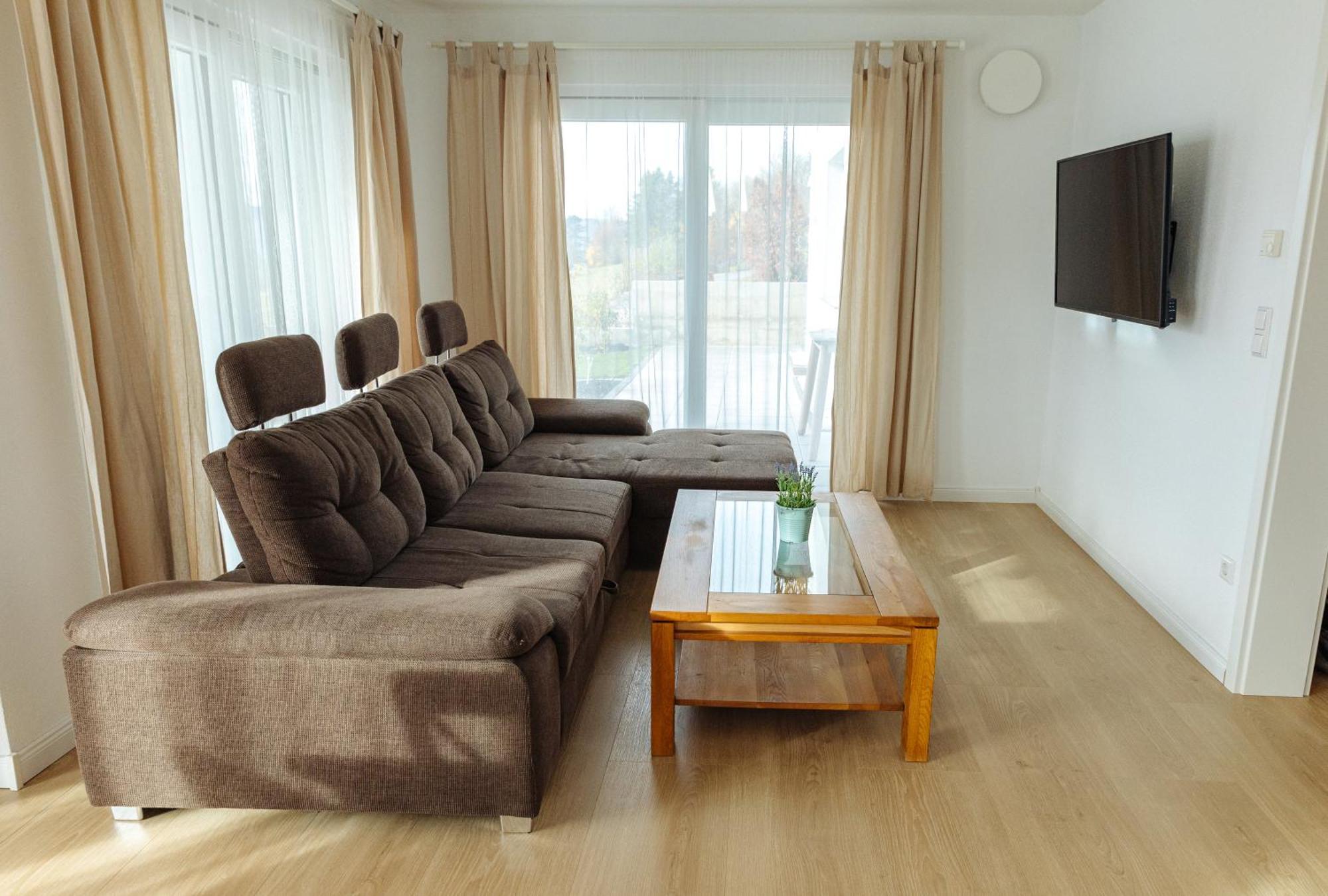 Atemberaubender Ausblick Mit Premium-Wanderwegen Vor Der Haustuer Apartment Albstadt Exterior photo