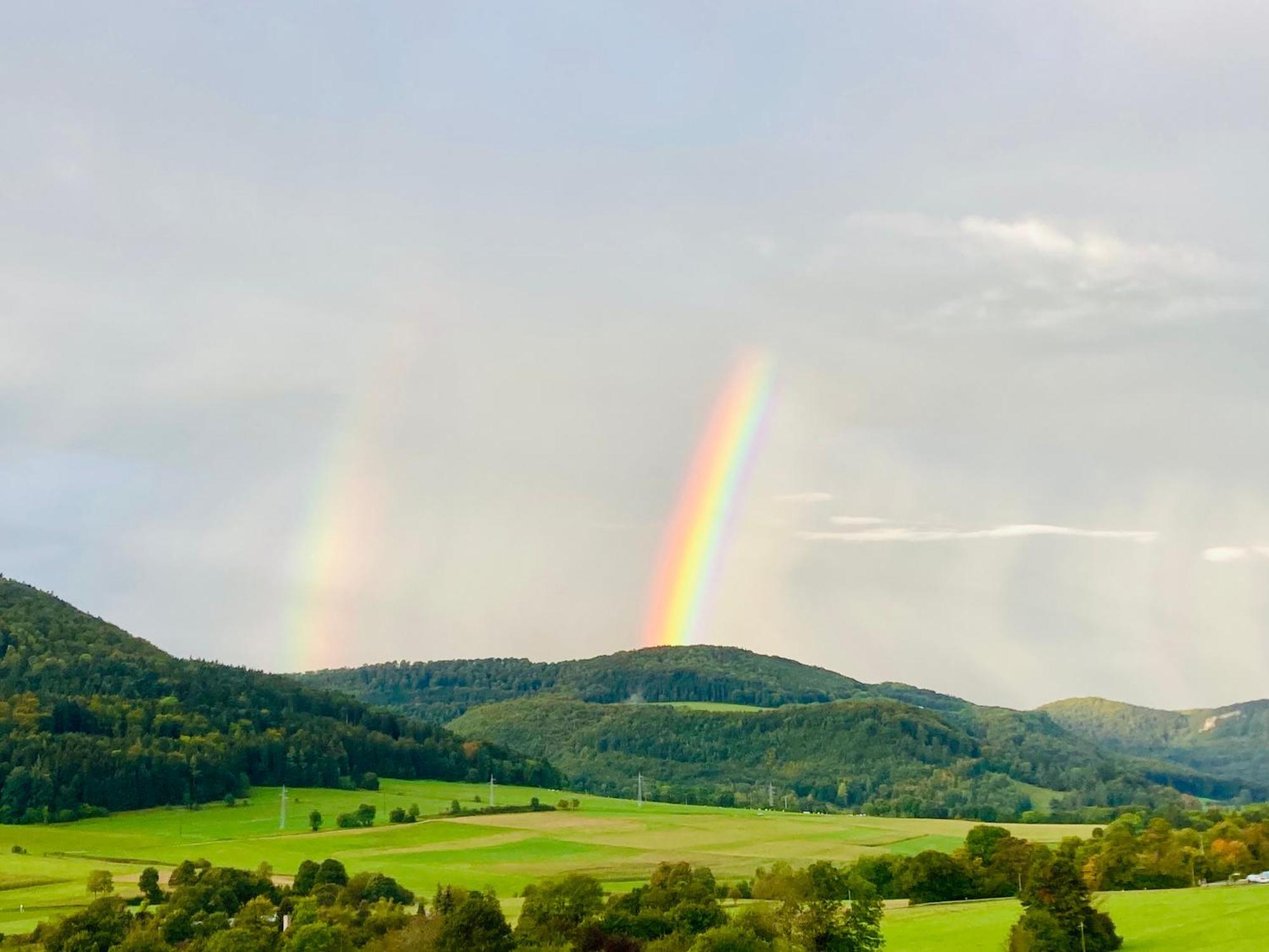 Atemberaubender Ausblick Mit Premium-Wanderwegen Vor Der Haustuer Apartment Albstadt Exterior photo